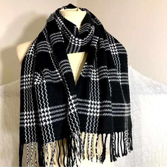 Cashmere Feel Black & White Plaid Scarf - Picture 1 of 5
